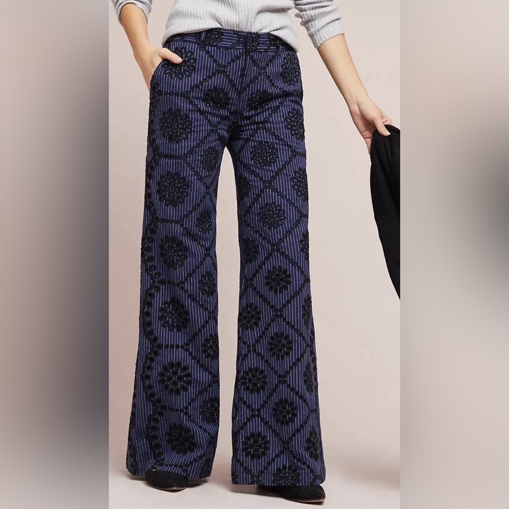 Anthropologie ETT TWA Blue & White Pinstripe Flare Pants w/ Floral Cut Out sz: 2